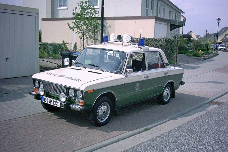 Polizeiwagen: Signaltechnik nach US-Vorbild - AUTO BILD