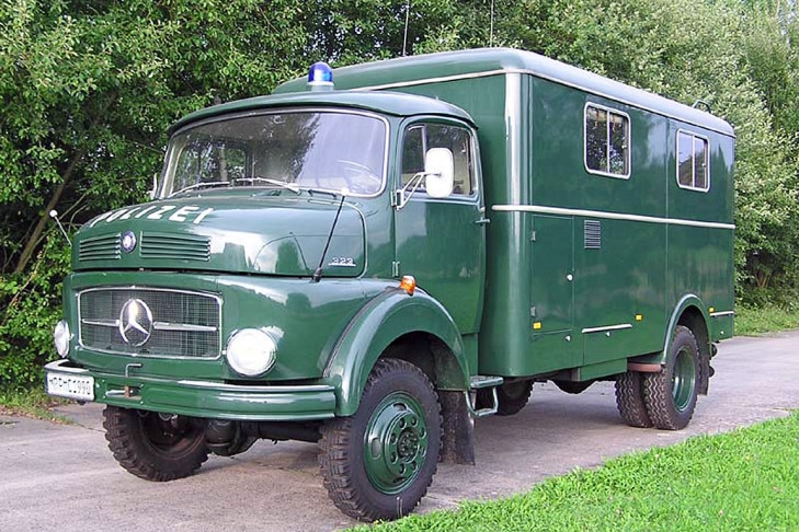 Mercedes-Benz LA323 Mercedes-Benz LA323