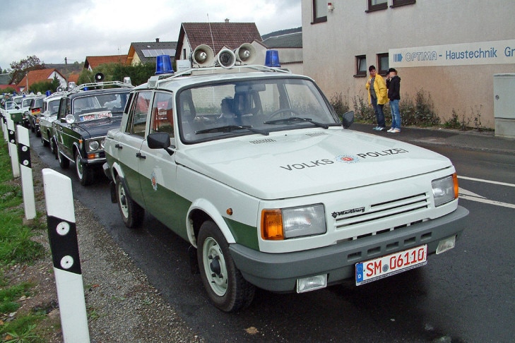 Polizeiwagen: Signaltechnik nach US-Vorbild - AUTO BILD