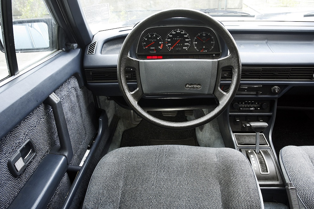Audi 100 CD 5E Typ 43