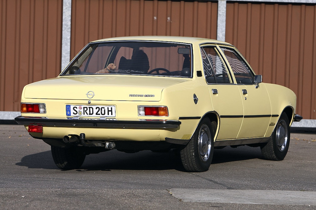 Opel Rekord D Sondermodell Millionär