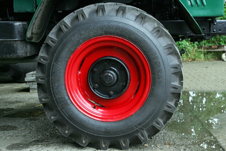 Mercedes-Benz Unimog 411 U30