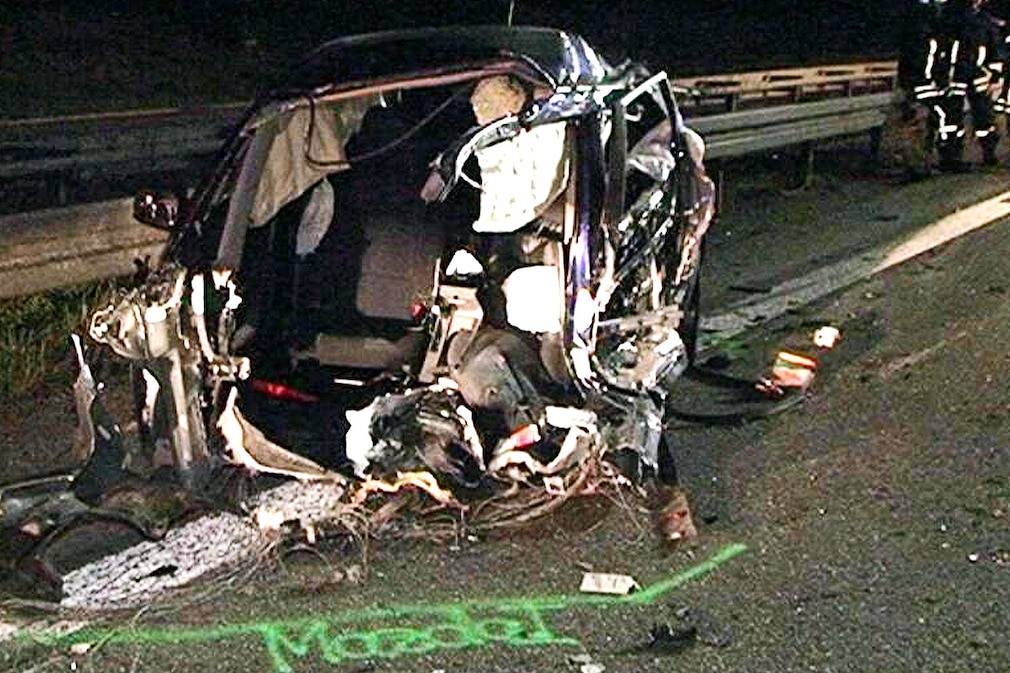 Unfall mit Mercedes-Erlkönig