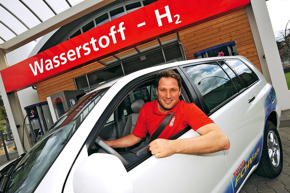 Toyota Highlander mit Brennstoffzelle