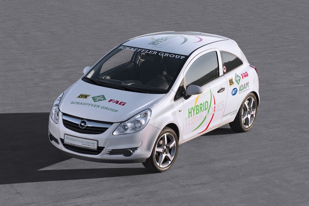 Opel Corsa Forschungsfahrzeug von Schaeffler zur Eleltro-Mobilität