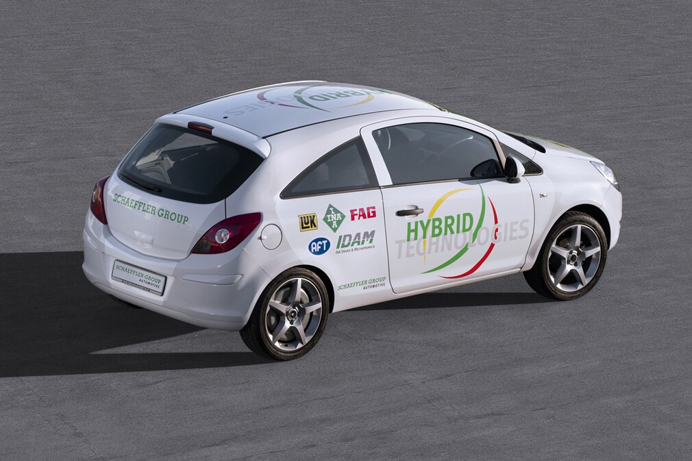 Opel Corsa Forschungsfahrzeug von Schaeffler zur Eleltro-Mobilität