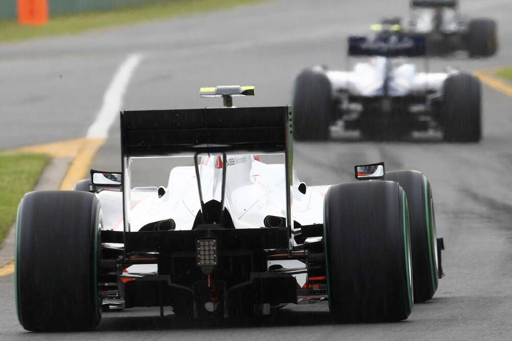 Sauber fährt 2010 hinterher
