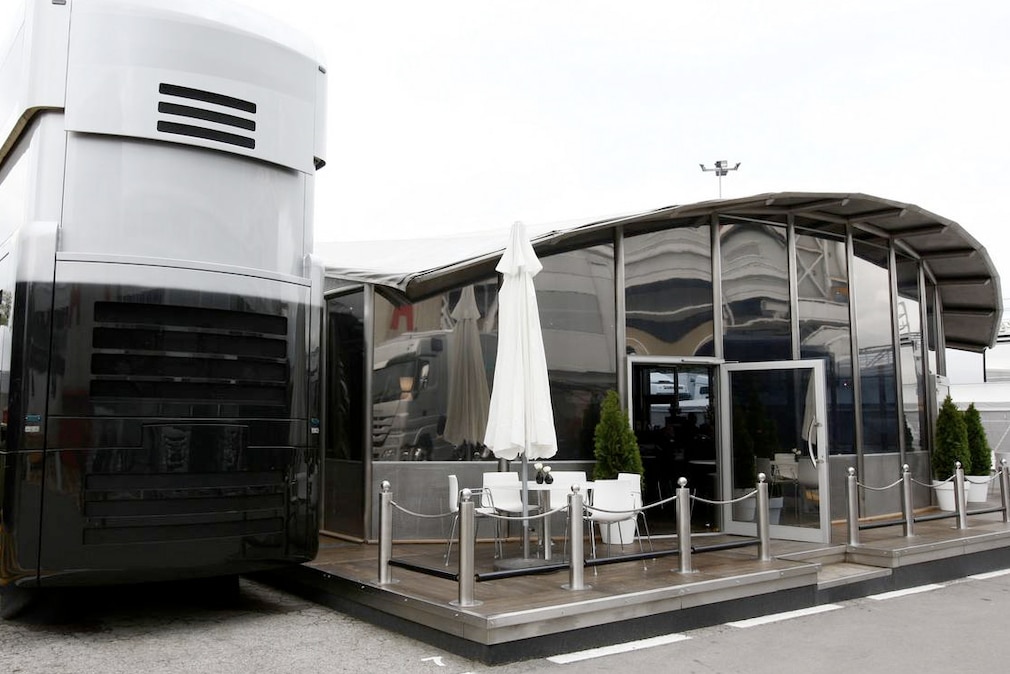 Formel 1 Motorhome Mercedes GP