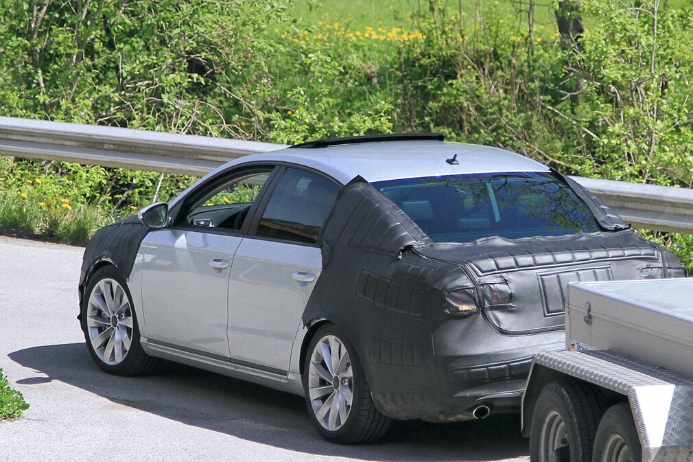 Erlkönig VW Passat