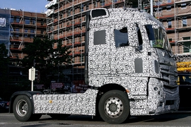Erlkönig Mercedes Axor