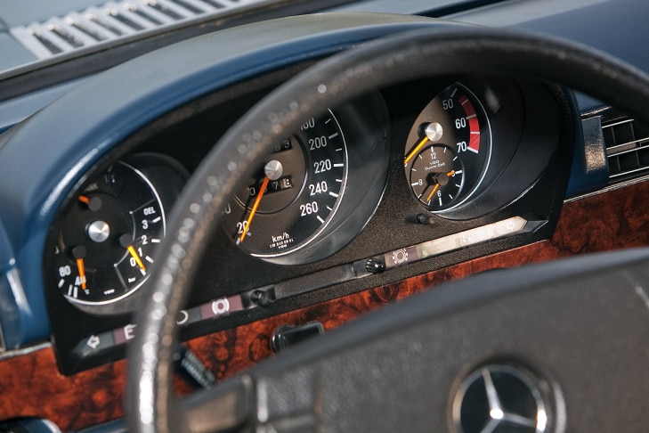 Mercedes-Benz 450 SEL 6.9 Mercedes-Benz 450 SEL 6.9