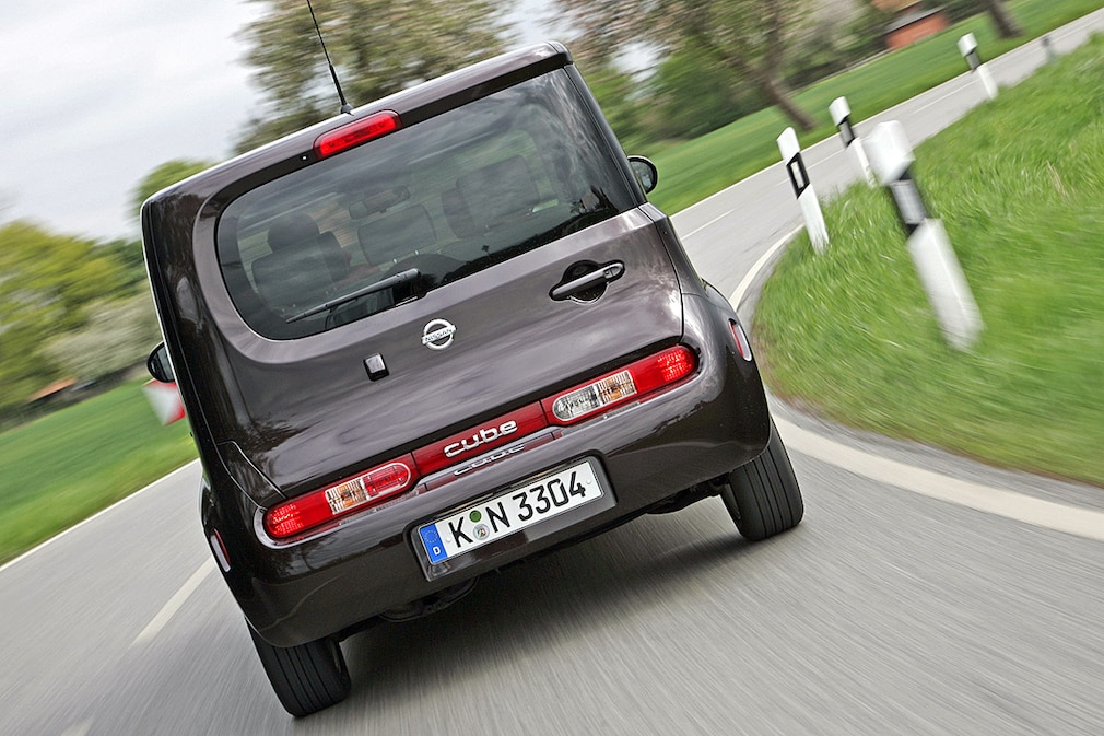 Nissan Cube 1.6