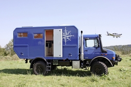Mercedes Unimog U 4000
