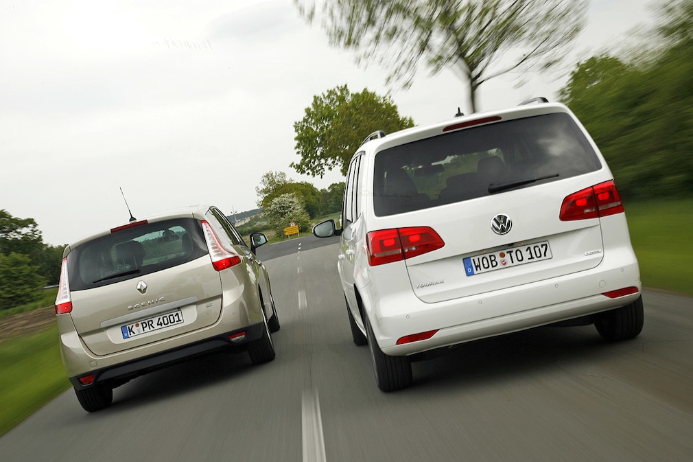 Renault Grand Scénic dCi 130 FAP VW Touran 1.6 TDI BlueMotion