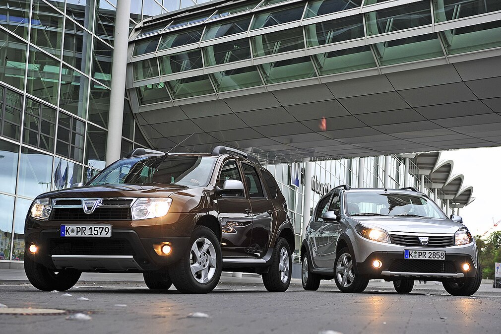 Dacia Duster 1.6 4x2 Lauréate Dacia Sandero Stepway 1.6 MPI