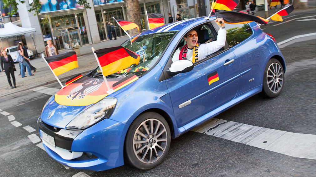 WM 2018: Fanartikel fürs Auto