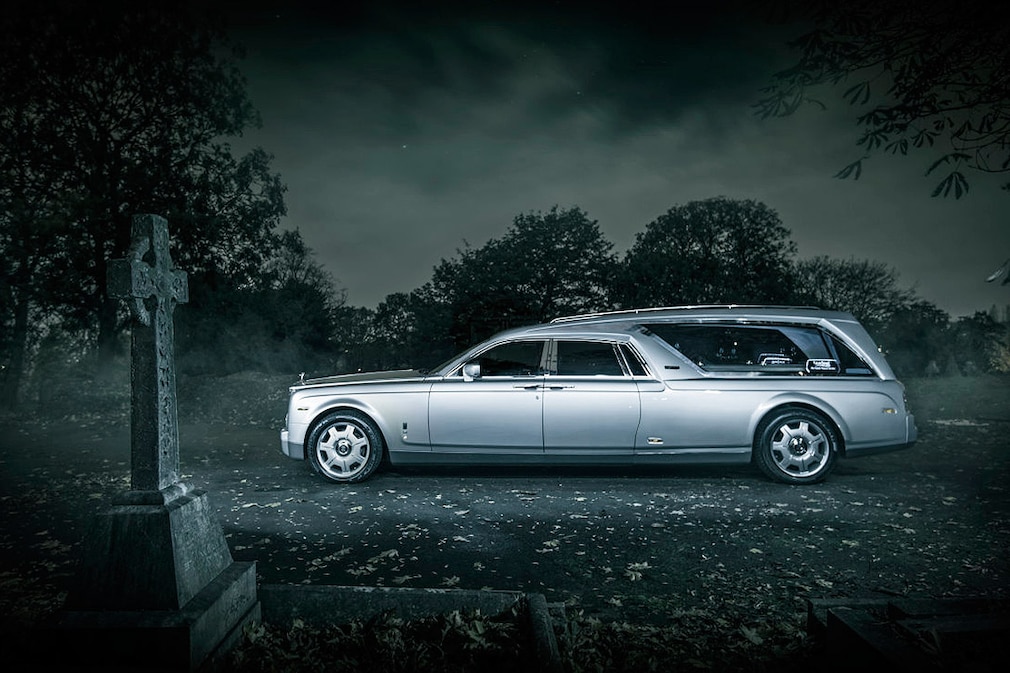 Rolls Royce Phantom hearse by Biemme Special Cars