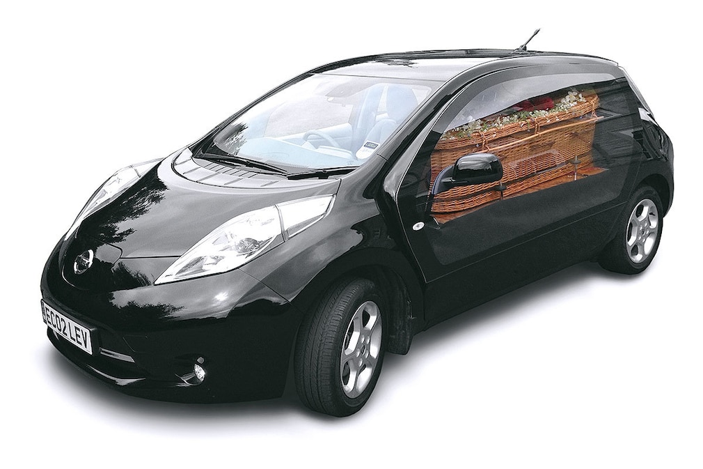 Nissan Leaf Umbau zum Leichenwagen