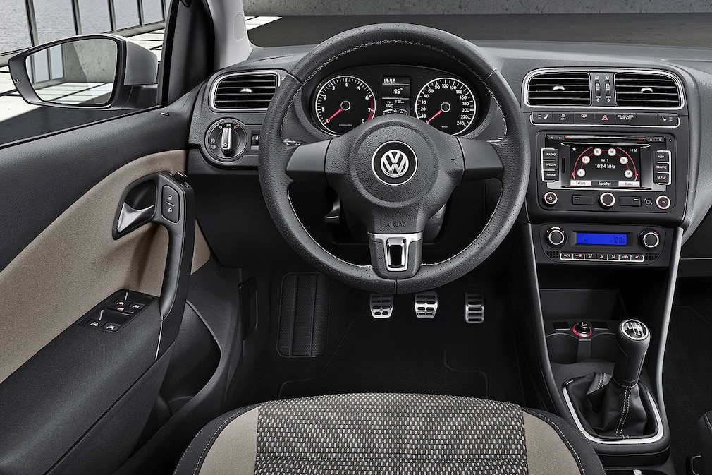 VW Cross Polo