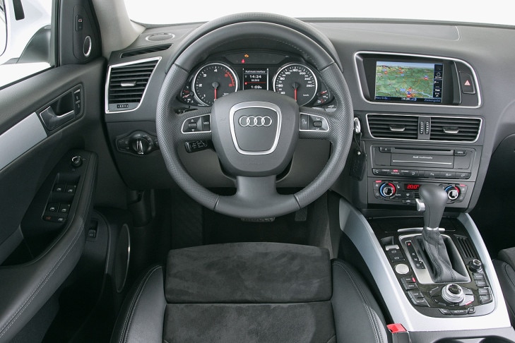 Audi Q5 2.0 TDI quattro Audi Q5 2.0 TDI quattro