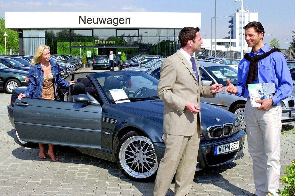 VDA-Bilanz: Autokauf beim BMW-Händler
