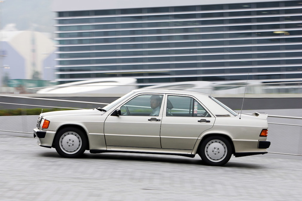 Mercedes-Benz 190 E 2.3-16