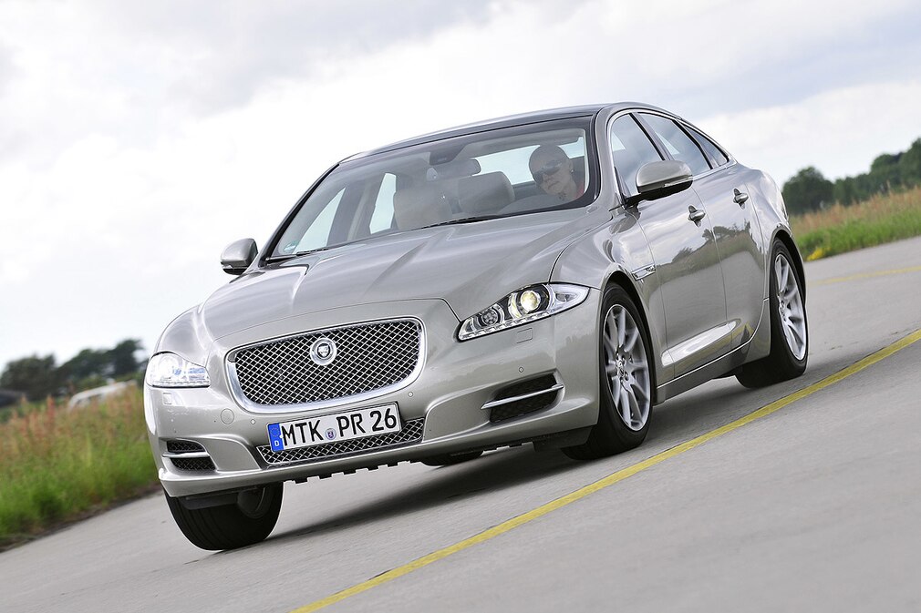 Jaguar XJ