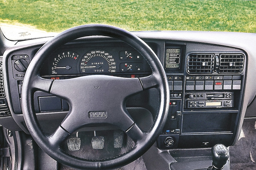 Opel Omega 3000 24V