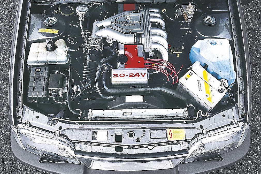 Opel Omega 3000 24V