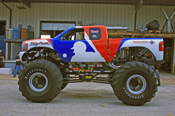 Chevrolet Silverado 2010 "Bigfoot"