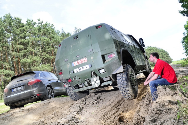 Porsche Cayenne Turbo KMW/Rheinmetall AMPV