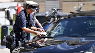 Ticket aus dem Ausland - Polizei Strafzettel
