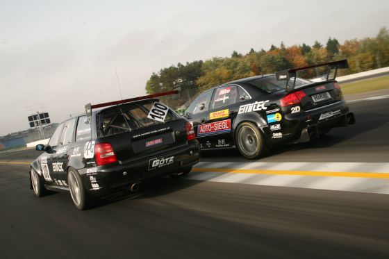 2 Audi RS4