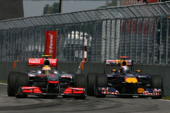Lewis Hamilton im Duell mit Sebastian Vettel