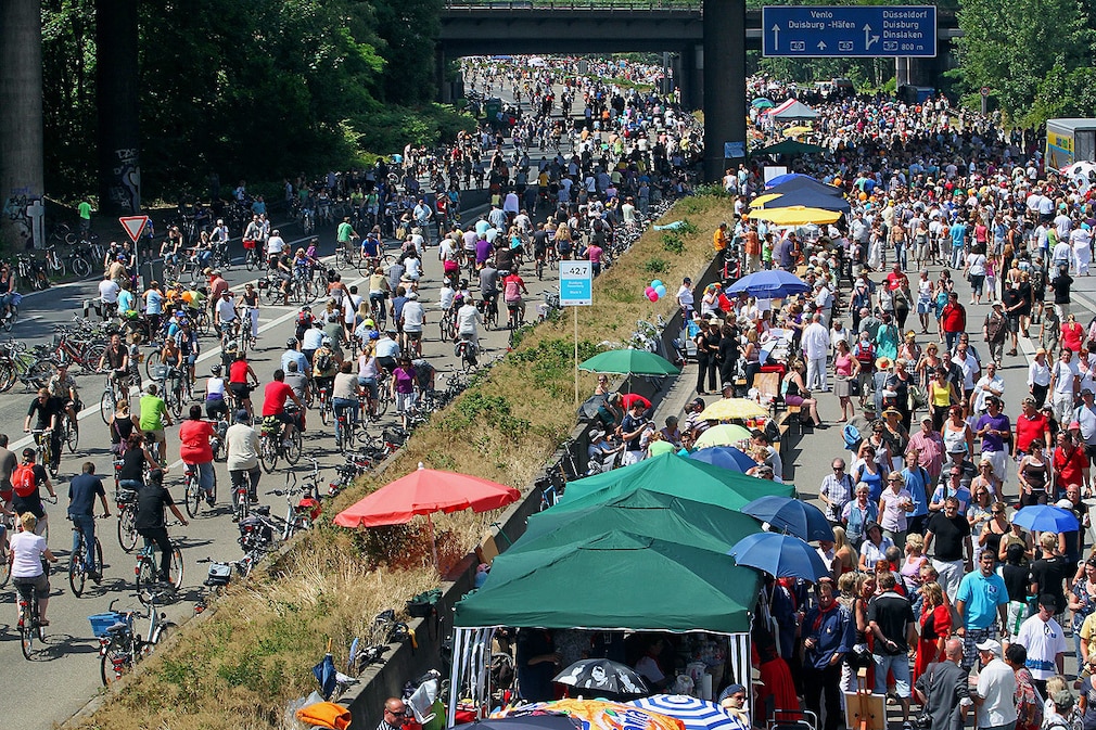 Kulturfest Still-Leben auf der A40
