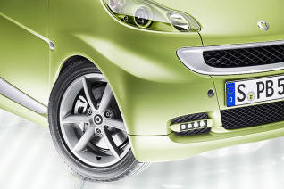 "Lightshine" ist Programm: Das Sondermodell kommt mit serienmäßigen LED-Tagfahrleuchten.