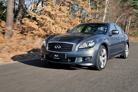 Infiniti M37