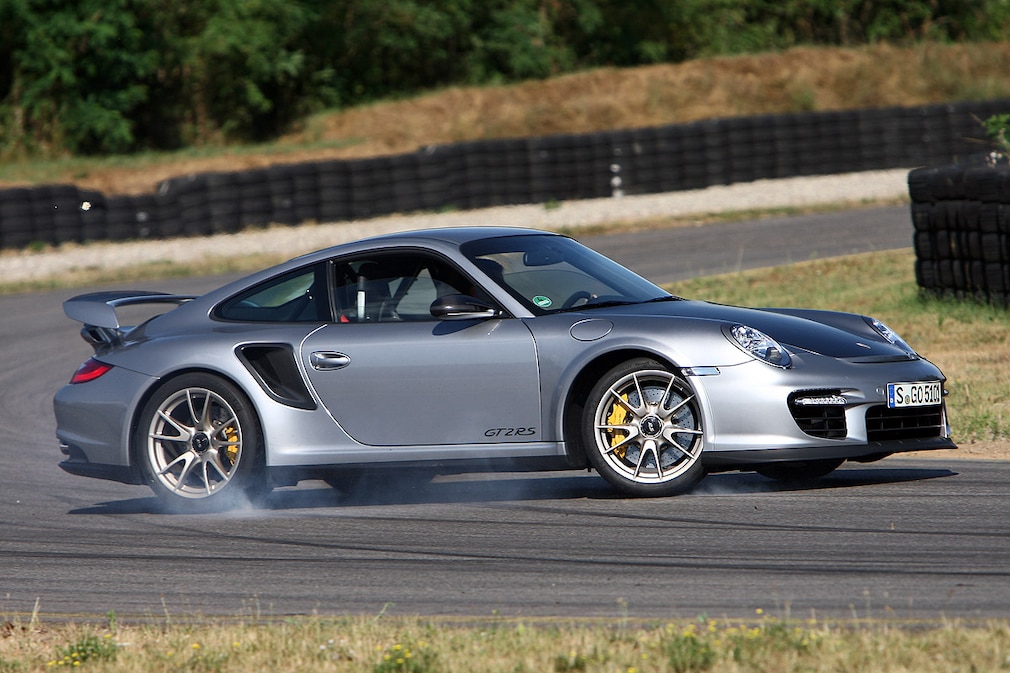 Porsche 911 GT2 RS