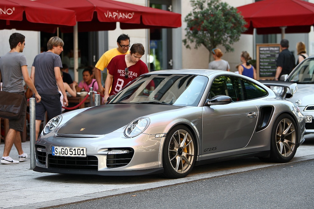 Porsche 911 GT2 RS