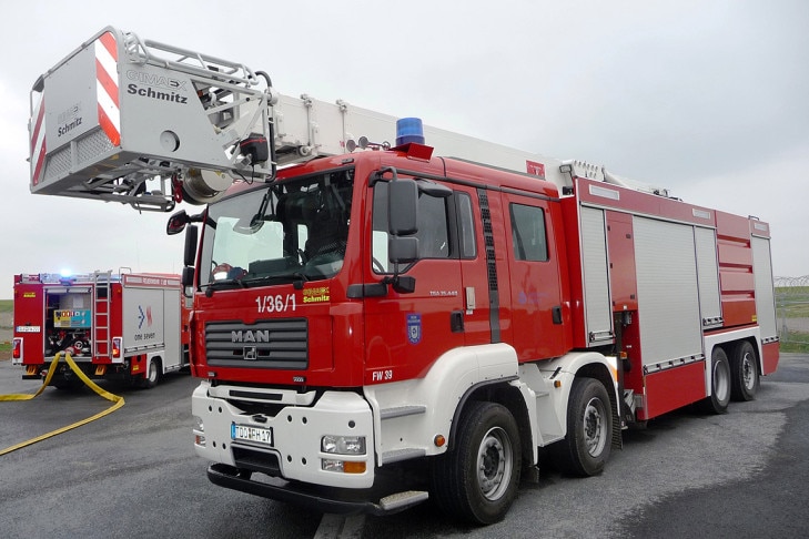 Gimaex Schmitz Hilfeleistungslöschfahrzeug HLF 30/50-5 T 32 Gimaex Schmitz Hilfeleistungslöschfahrzeug HLF 30/50-5 T 32