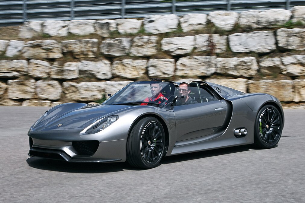 Porsche 918 Spyder Porsche 918 Spyder