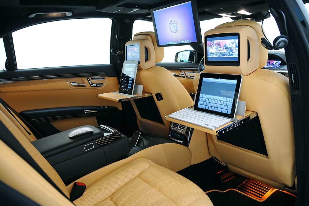 Brabus iBusiness SV12 R