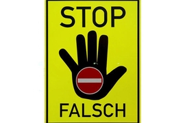 Warnschild Schwarzfahrer