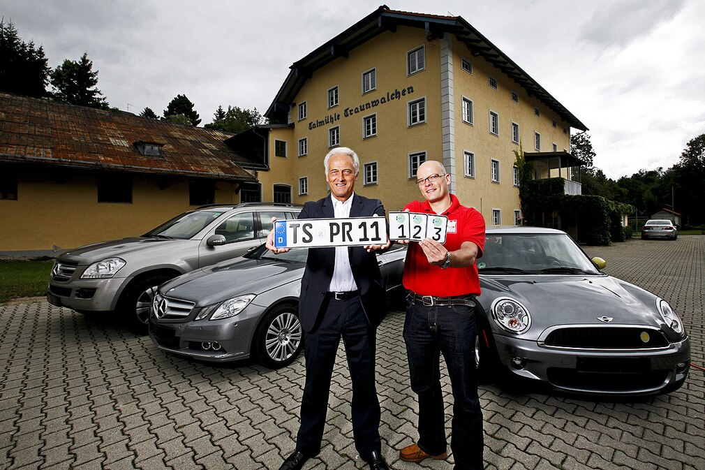 Peter Ramsauer (li.) Claudius Maintz (re.) Peter Ramsauer (li.) Claudius Maintz (re.)