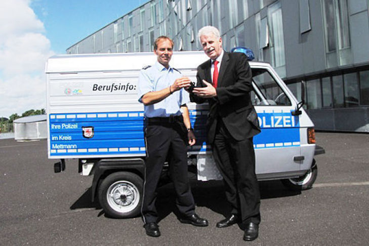 Polizei-Ape Polizei-Ape