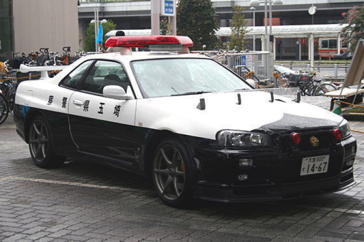 Polizei Nissan Skyline
