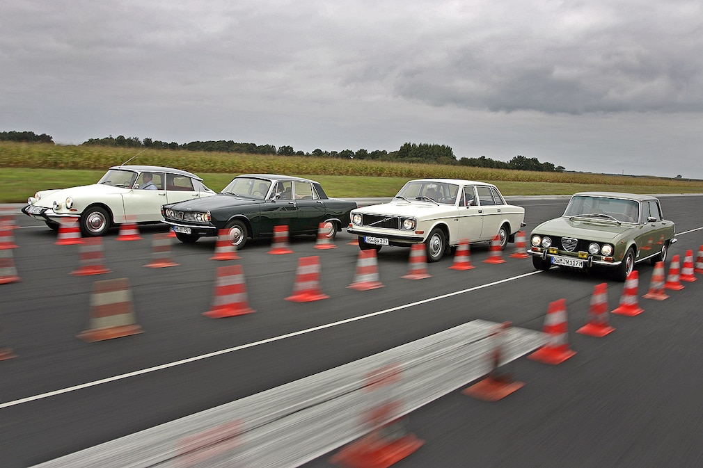 Citroën ID 19 Rover 2000 TC Volvo 144 Alfa Romeo 2000 Berlina
