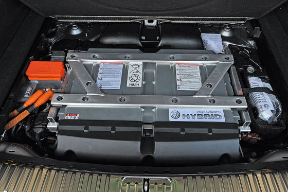 VW Touareg V6 TSI Hybrid