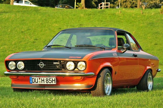 Zeitreise: Unterwegs im Opel Manta A von 1975