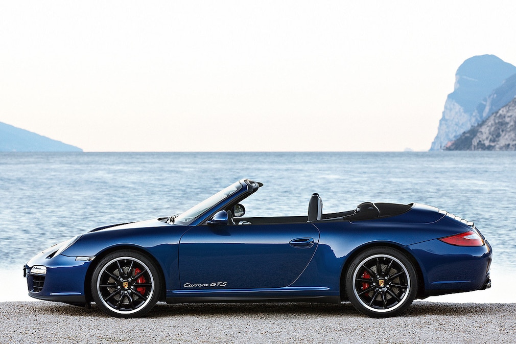 Porsche 911 Carrera GTS